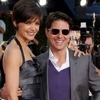 Tom Cruise and Katie Holmes are thinking about moving to New York.
